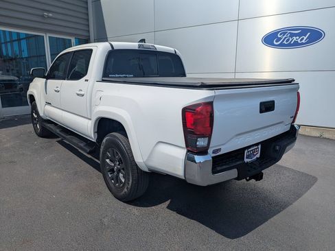 Used 2023 Toyota Tacoma SR5 RWD image 3