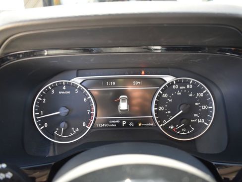 Used 2023 Nissan Pathfinder SL image 25