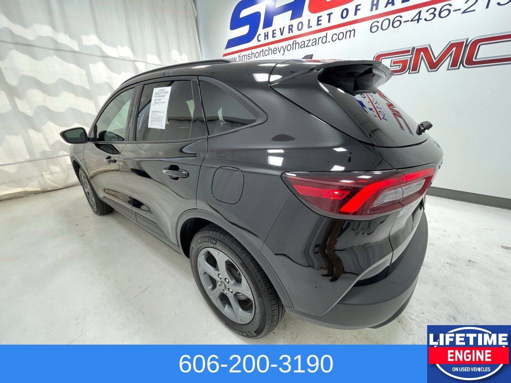 Used 2025 Ford Escape ST-Line AWD/4WD image 10