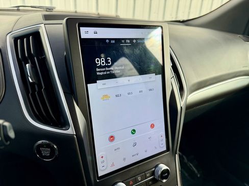 Certified 2024 Ford Edge ST-Line image 29