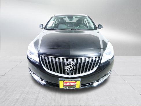Used 2016 Buick Regal Sport Touring image 2