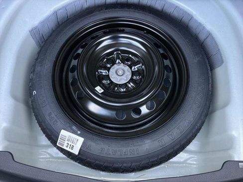 Certified 2025 Toyota Camry SE image 25