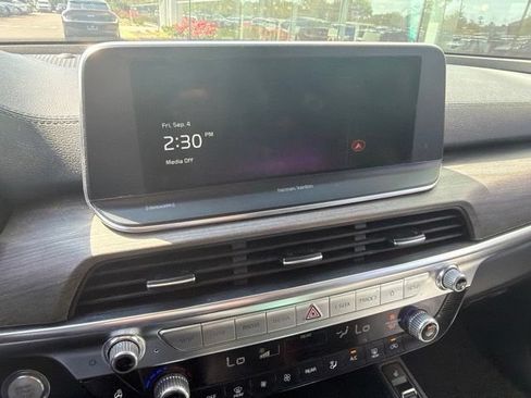 Used 2022 Kia Telluride SX w/ Nightfall Edition Package AWD/4WD image 8