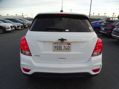 Used 2020 Chevrolet Trax LS w/ Tint and Cruise Package image 5