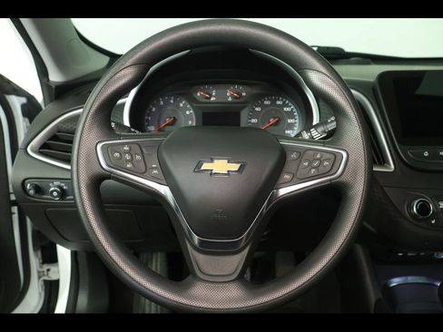 Used 2024 Chevrolet Malibu LT FWD image 22