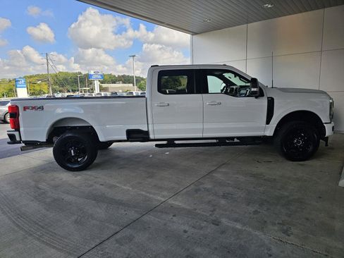 Used 2024 Ford F350 XLT w/ XLT Premium Package image 7