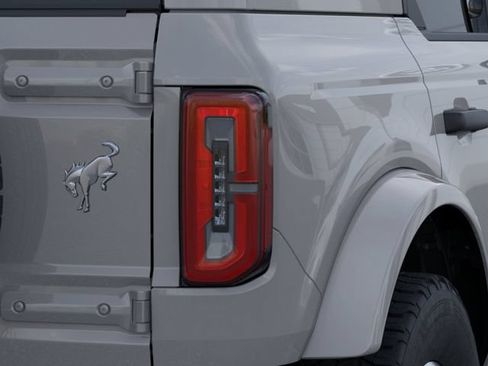 New 2026 Ford Bronco Outer Banks AWD/4WD image 23