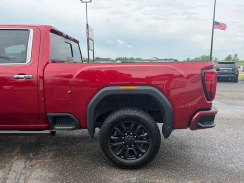 Used 2022 GMC Sierra 2500 Denali w/ Denali Ultimate Package AWD/4WD image 9