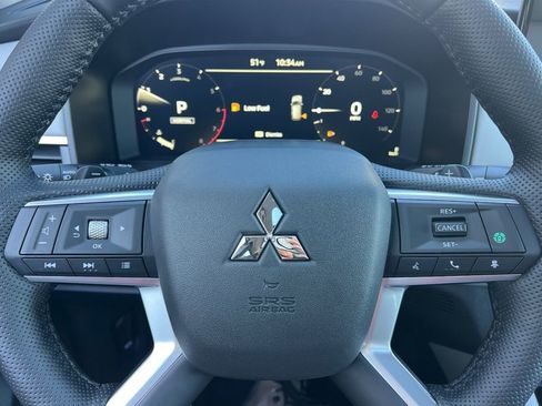 New 2026 Mitsubishi Outlander SEL image 25