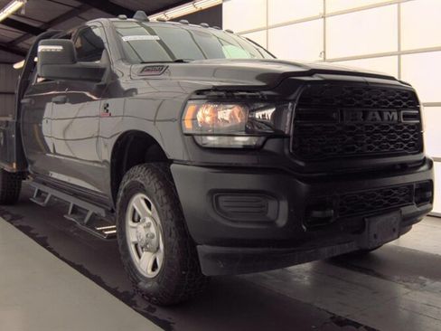 Used 2023 RAM 2500 Tradesman AWD/4WD image 2