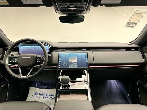 Certified 2024 Land Rover Range Rover Sport SE image 5