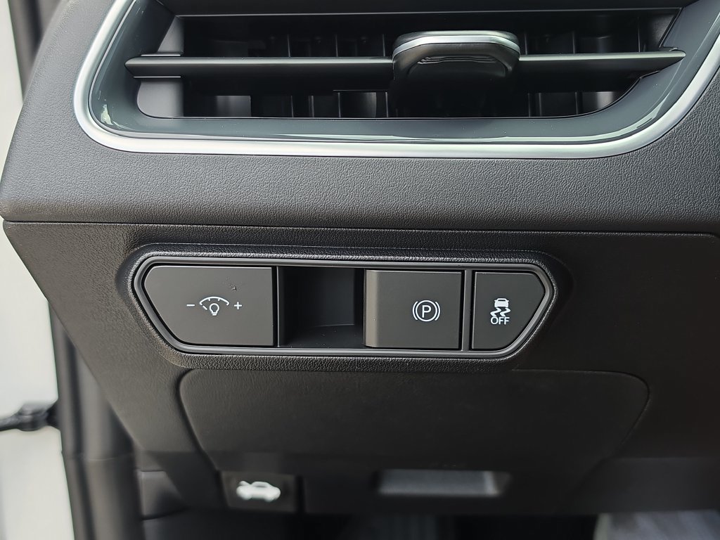 New 2026 Kia K4 EX w/ GT-Line Premium Package FWD image 28