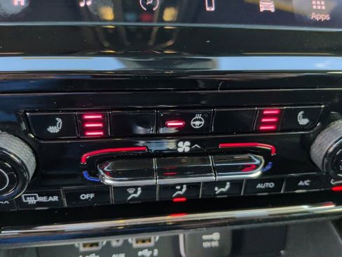 New 2025 Jeep Grand Cherokee L Altitude image 30