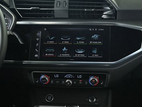 New 2025 Audi Q3 2.0T Premium image 13