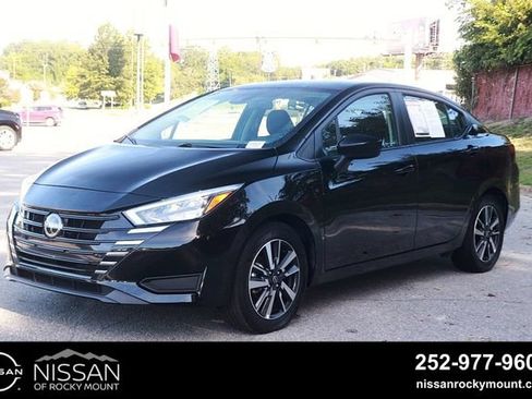 Certified 2025 Nissan Versa SV FWD image 3