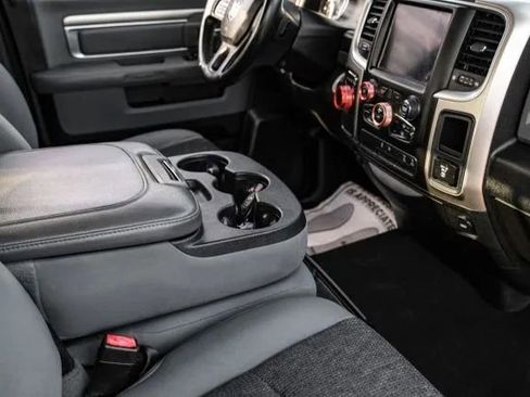 Used 2019 RAM 1500 Big Horn RWD image 21