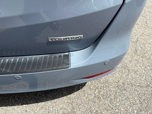Used 2023 Honda Odyssey Touring image 9