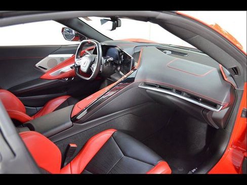 Used 2021 Chevrolet Corvette Stingray Preferred Cpe w/ Z51 Performance Package RWD image 22
