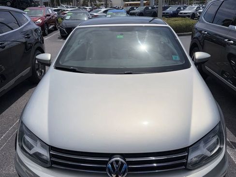 Used 2012 Volkswagen Eos Komfort FWD image 1
