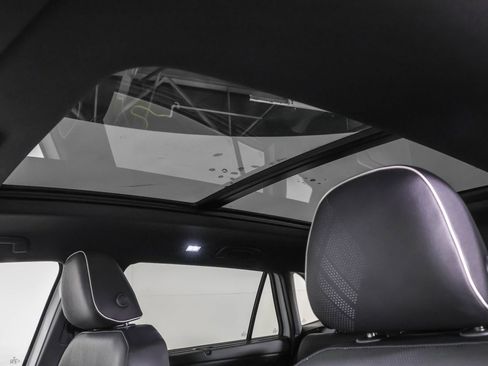New 2026 Volkswagen Atlas Cross Sport SEL Premium R-Line AWD/4WD image 32