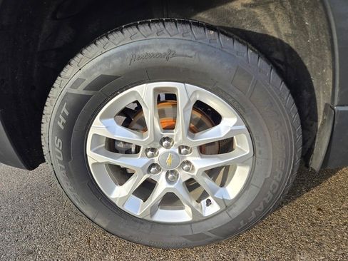 Used 2019 Chevrolet Traverse LT AWD/4WD image 43