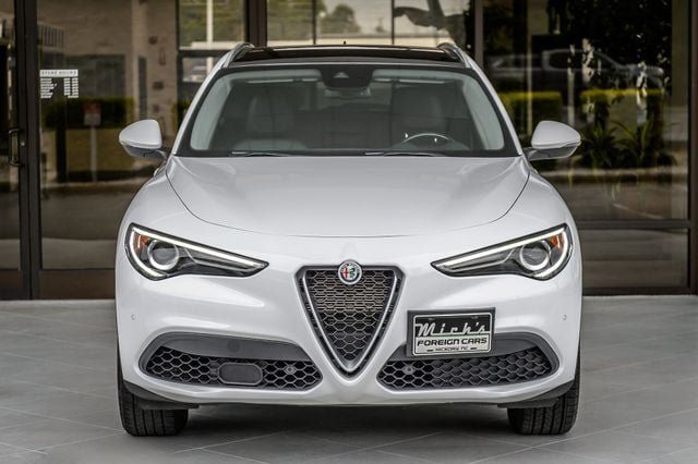 Used 2021 Alfa Romeo Stelvio Sprint w/ Sun & Sound Package AWD/4WD image 5