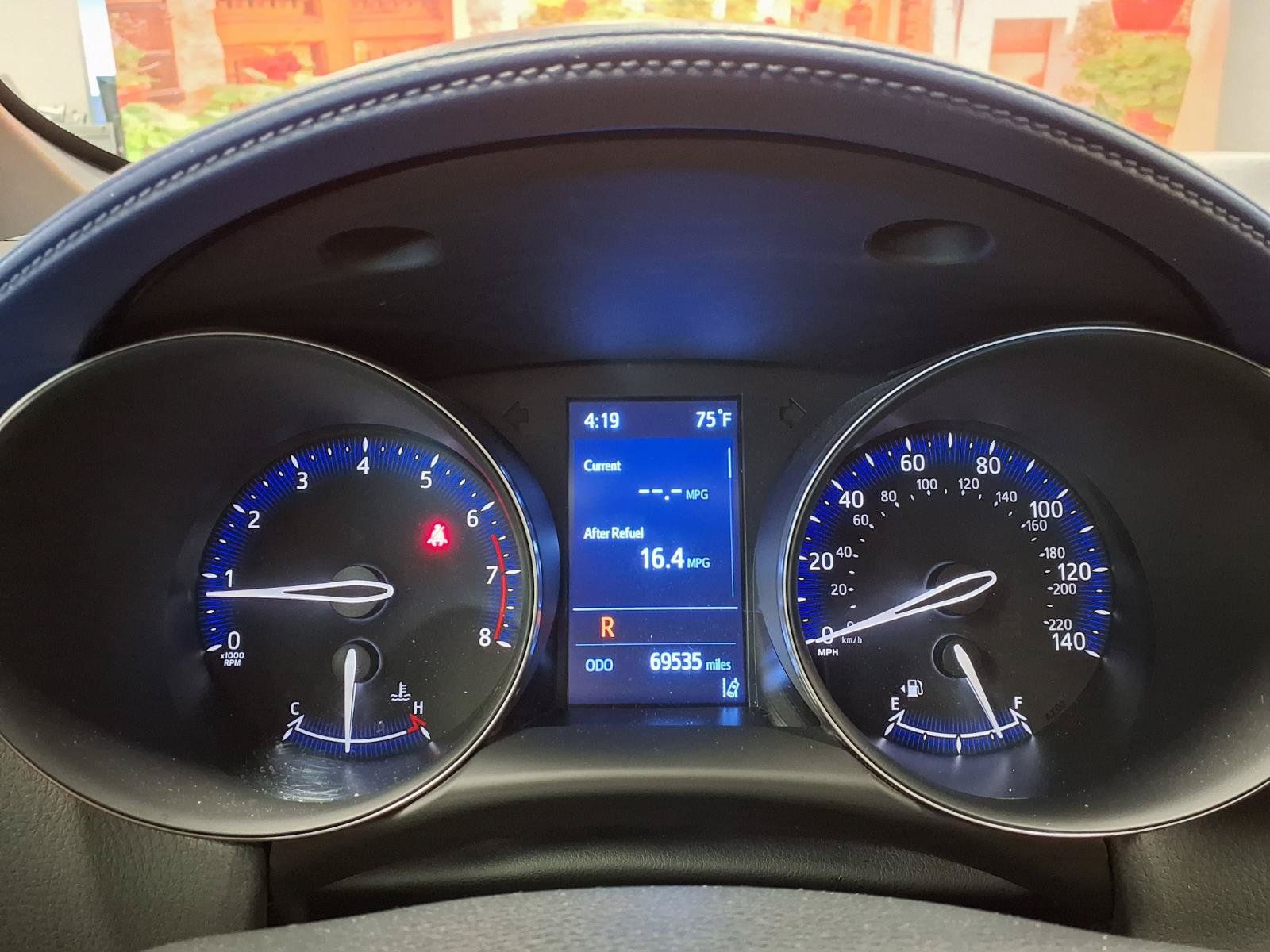 Used 2020 Toyota C-HR XLE FWD image 24
