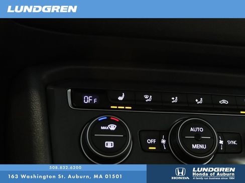 Used 2021 Volkswagen Tiguan SE AWD/4WD image 24