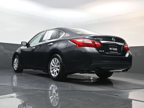 Used 2017 Nissan Altima 2.5 S w/ Power Driver Seat Package FWD image 25