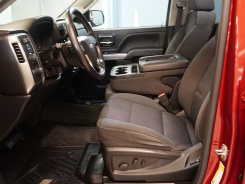 Used 2018 Chevrolet Silverado 1500 LT w/ All Star Edition AWD/4WD image 4