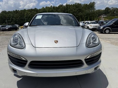 Used 2013 Porsche Cayenne S AWD/4WD image 2