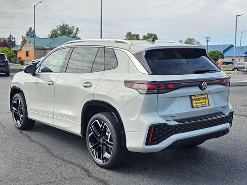 New 2026 Volkswagen Tiguan SEL R-Line AWD/4WD image 4