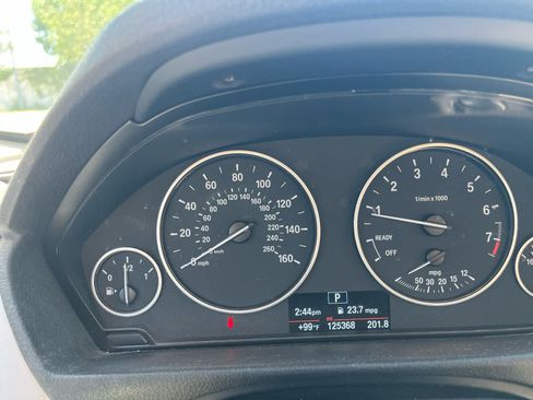 Used 2015 BMW 320i xDrive Sedan AWD/4WD image 10