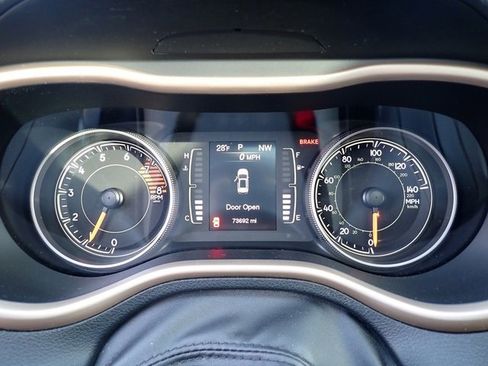 Certified 2017 Jeep Cherokee 75th Anniversary image 26