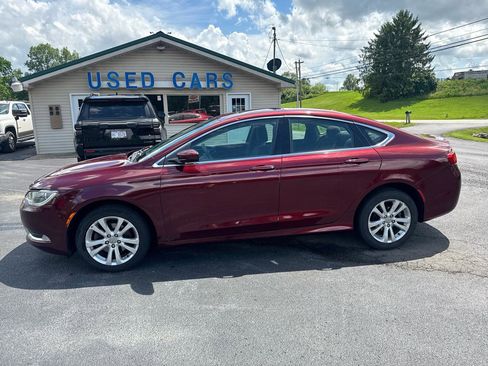 Used 2015 Chrysler 200 Limited w/ Convenience Group FWD image 3