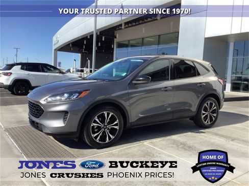 Used 2021 Ford Escape SE w/ SE Sport Appearance Package image 1