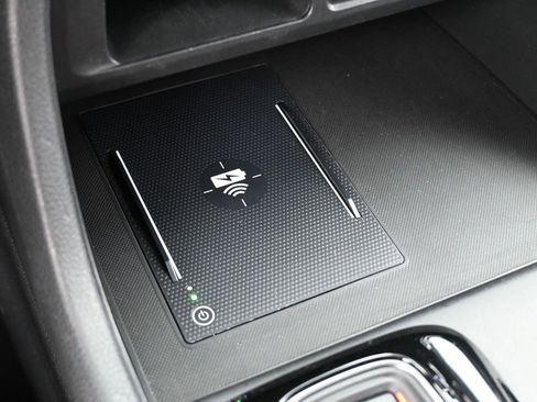 Used 2025 Honda Pilot TrailSport image 31