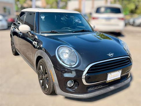 Used 2021 MINI Cooper 4-Door Hardtop FWD image 5