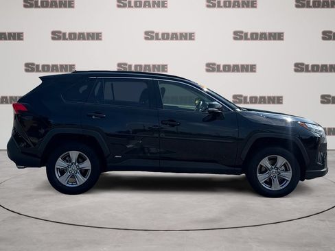 Used 2025 Toyota RAV4 LE AWD/4WD image 6