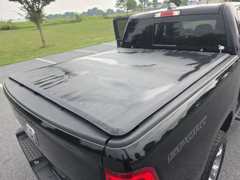 Used 2021 RAM 1500 Big Horn AWD/4WD image 17