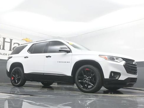 Used 2021 Chevrolet Traverse Premier w/ Redline Edition image 2