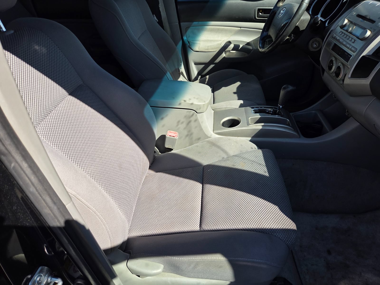 Used 2005 Toyota Tacoma PreRunner w/ TRD Sport Pkg #4 RWD image 14