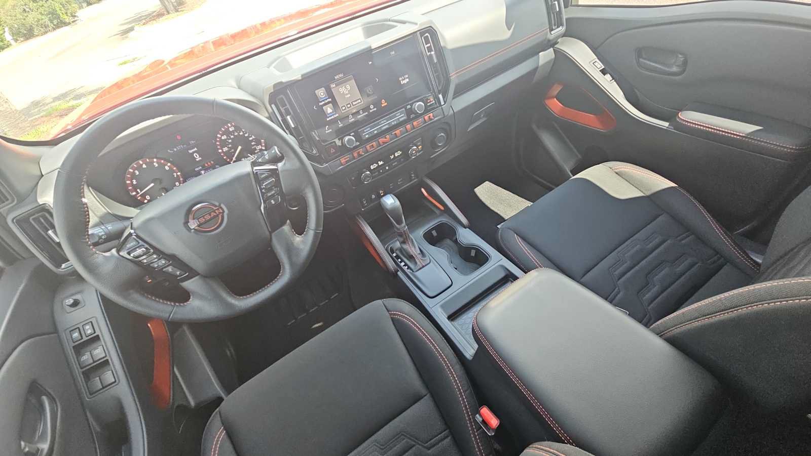 Used 2026 Nissan Frontier Pro-X w/ Tow Package RWD image 23