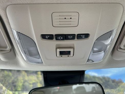 Used 2022 Toyota Corolla LE image 25