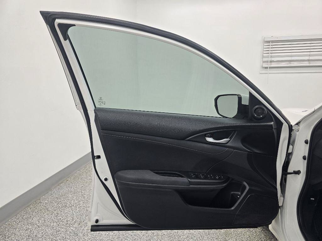 Used 2019 Honda Insight EX image 26