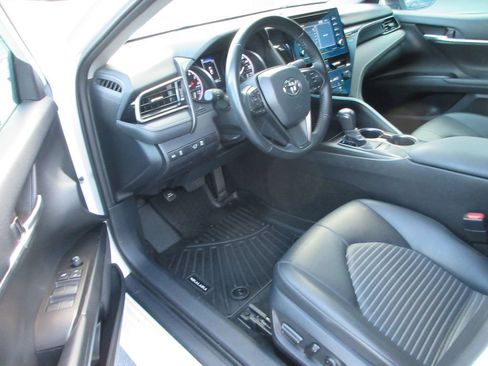 Used 2024 Toyota Camry SE FWD image 12