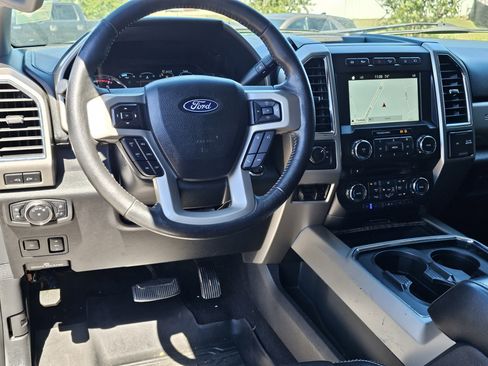 Used 2018 Ford F250 Lariat w/ Lariat Ultimate Package AWD/4WD image 35