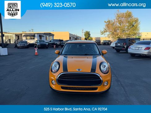 Used 2016 MINI Cooper 4-Door Hardtop FWD image 2
