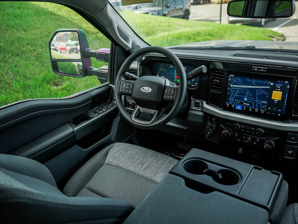 New 2026 Ford F350 XLT w/ XLT Premium Package AWD/4WD image 12