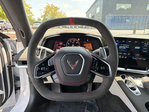 Used 2023 Chevrolet Corvette Stingray Premium Conv RWD image 16